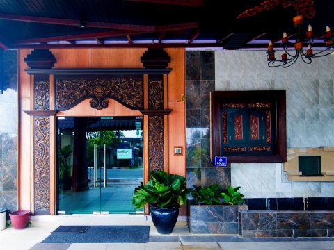 528 安达曼海酒店(OYO 528 Andaman Sea Hotel)