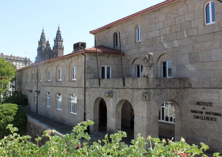 圣克莱门特平价旅馆 - 孔波斯特拉西葡特色住宅(San Clemente by Pousadas de Compostela)