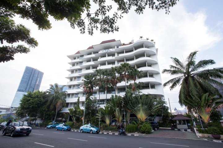 泗水市中心红多兹Plus酒店(RedDoorz Plus @ Surabaya City Center)