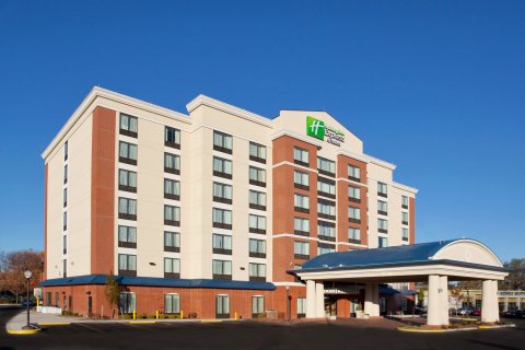 哥伦布大学区智选假日套房酒店 - IHG 旗下酒店(Holiday Inn Express Hotel & Suites Ohio State University- OSU Medical Center, an IHG Hotel)