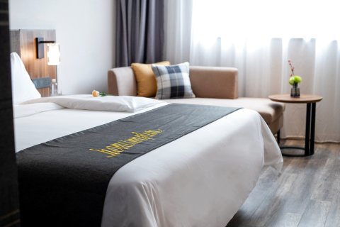 如家精选酒店(东葛路广西电视台店)