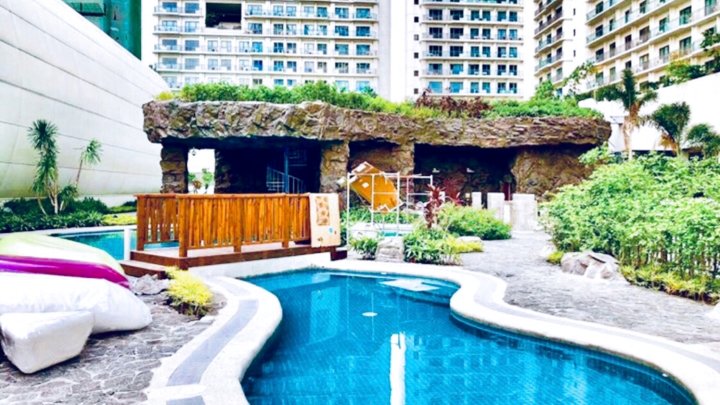 马尼拉水之住宅酒店(2 Bedroom Suite by Nezpril @ Acqua Residence Manila)