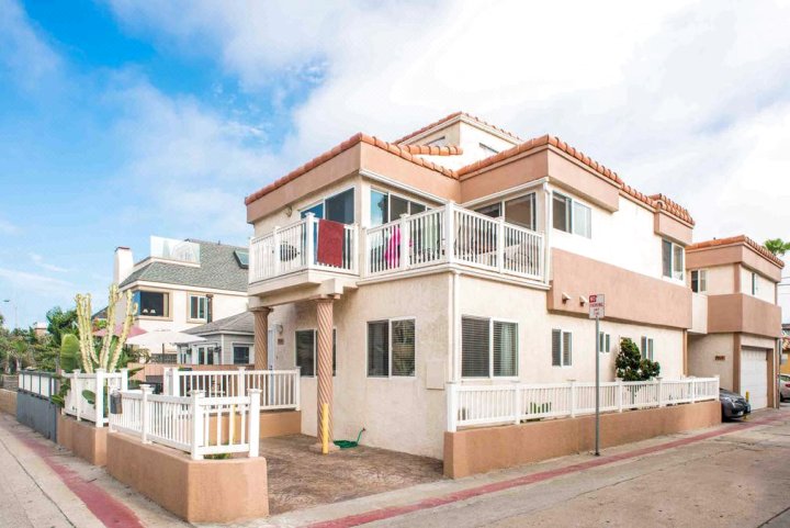 多米欧米西翁海 3 室 2 卫之家酒店(Wonderful 3Br/2ba Home in Mission Beach by Domio)