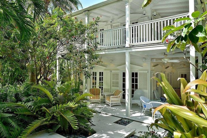 基韦斯特奔逃 - 豪华瑜珈假期酒店(Key West Escapes - Luxury Yoga Vacations)