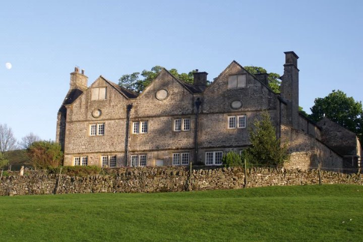 Braithwaite Hall Bed & Breakfast