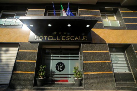 乐伊斯查乐酒店(L'Escale Hotel)