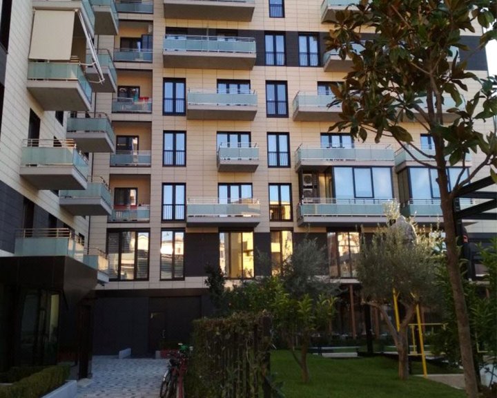 地拉那豪华公寓(Tirana Lux Apartments)