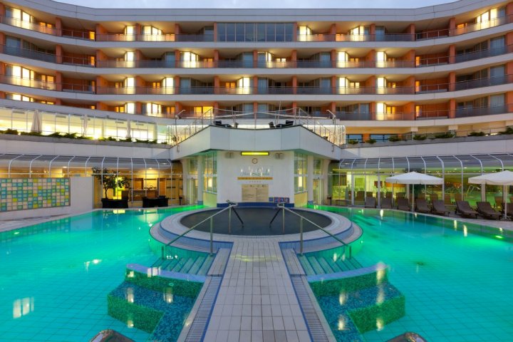 利华达名誉酒店 - 温泉3000 - 萨瓦酒店及度假村(Hotel Livada Prestige - Terme 3000 - Sava Hotels & Resorts)