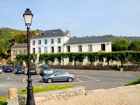 乐波德赛恩酒店(Les Bords de Seine)