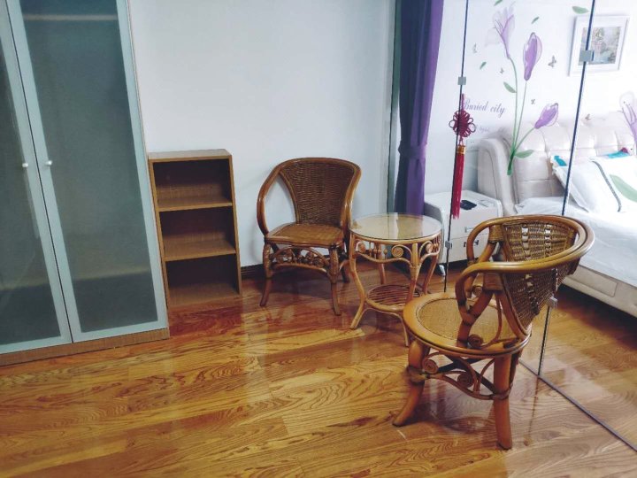 嘉兴爱睡懒觉的猫公寓(2号店)
