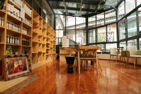 拉萨德门觅堂客栈(布达拉宫店)