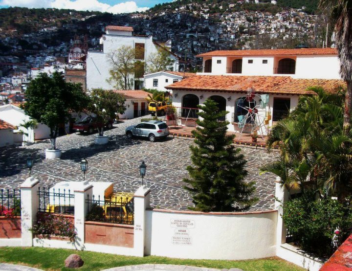 洛玛林达塔克思科酒店(Hotel Loma Linda Taxco)