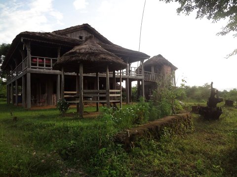 香塔哈尔度假村及乡村旅馆(Shanta Ghar Resort-A Rustic Guesthouse)