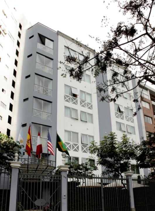 伦库米拉弗洛雷斯酒店(Hotel Runcu Miraflores)