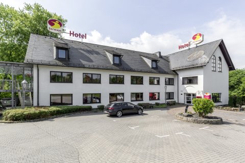 海利根罗特塞威酒店(Serways Hotel Heiligenroth)