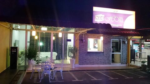 NDE酒店(NDE Hotel)