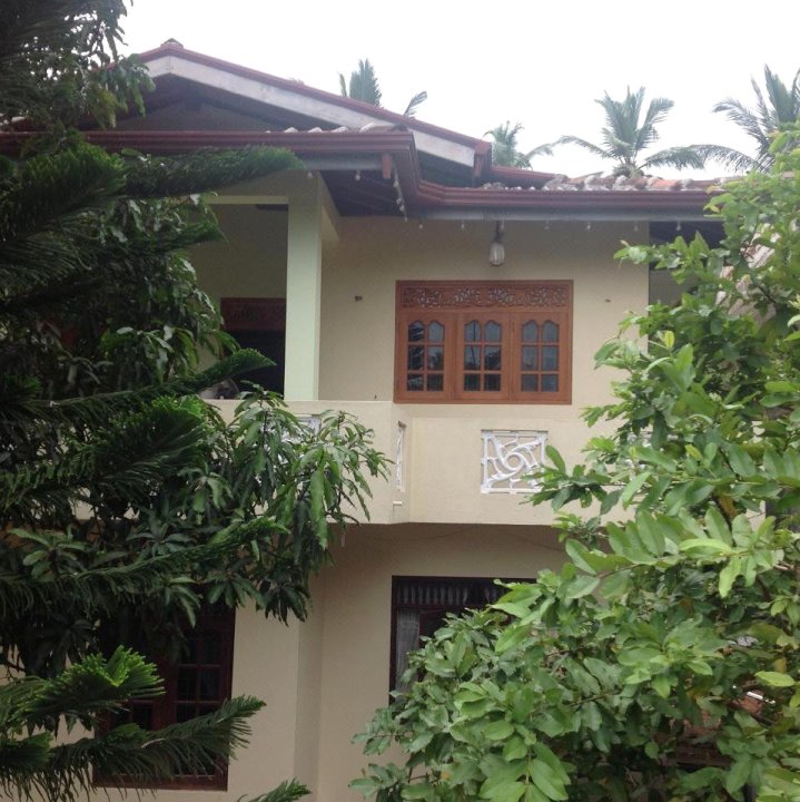 阿拉斯加马卡瓦第别墅酒店(Kavindi Villa Aluthgama)