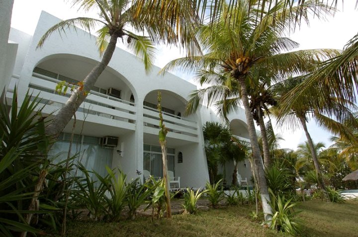 坎昆玛雅卡里布酒店(Celuisma Maya Caribe Cancun)
