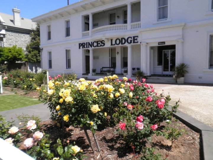 王子汽车旅馆(Princes Lodge Motel)