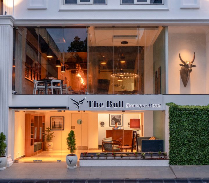 公牛精品酒店(The Bull Boutique Hotel)