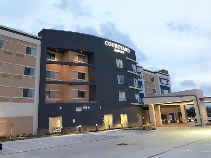 西北/赛普里斯万怡酒店(Courtyard by Marriott Houston Northwest/Cypress)