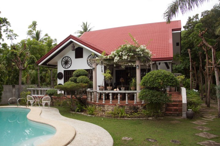 水上运动海滩度假酒店(Watersport Beach Resort)