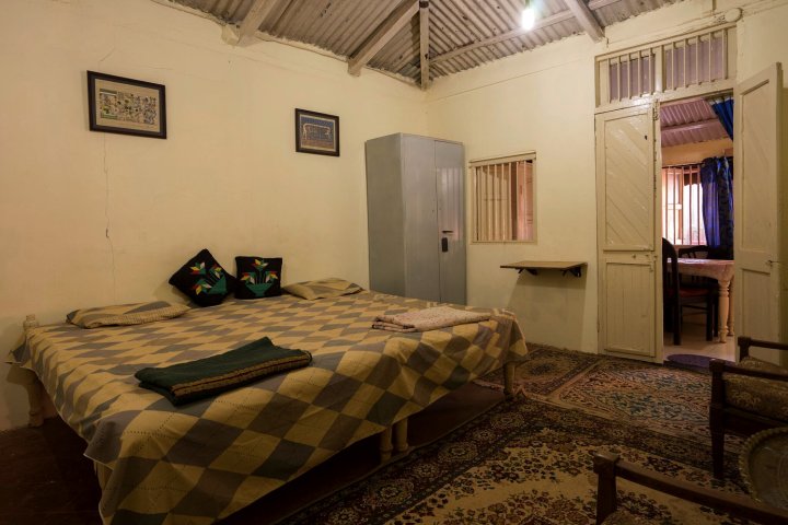 马泰兰平房公寓(Matheran Bungalow (Deluxe Room))