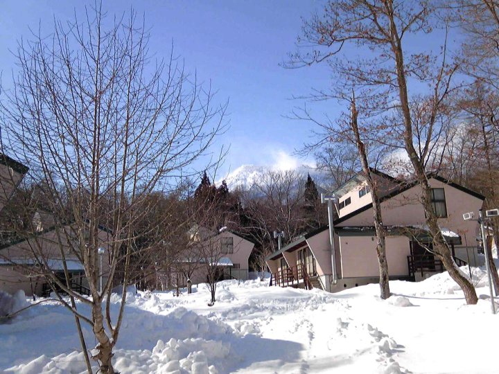 拉博兰德库伊梅酒店(Labo Land Kurohime)