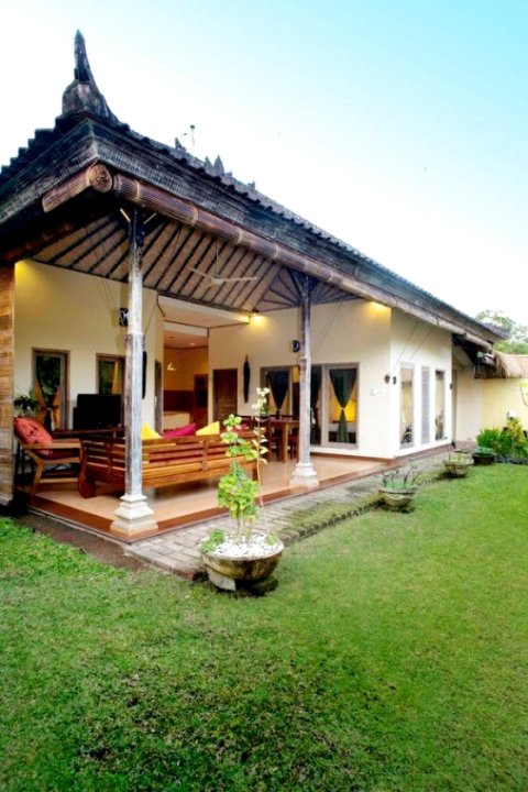 莎莎巴厘岛别墅酒店(Sasa Bali Villas)