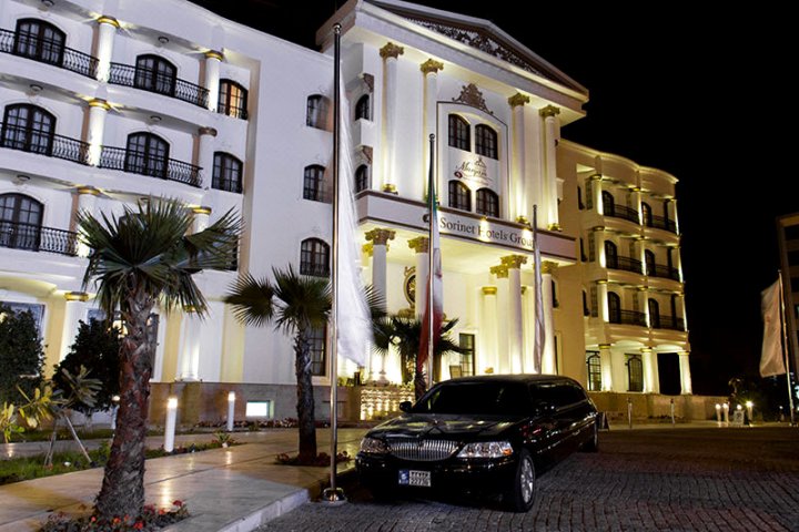 索里内玛利亚酒店(Sorinet Maryam Hotel)