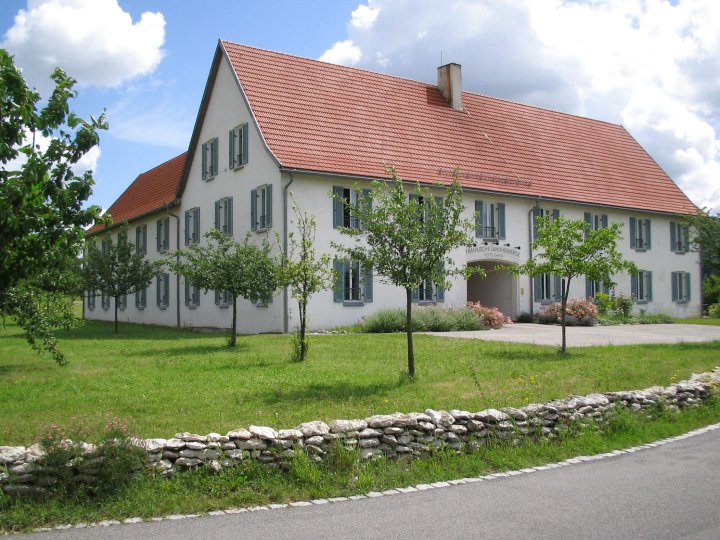 法兰克乡村早餐酒店(Fränkische Landherberge Hotel Garni)