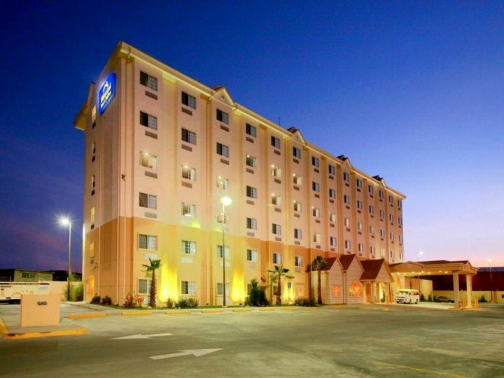 托卢卡温德姆麦克罗特套房酒店(Microtel Inn and Suites by Wyndham Toluca)