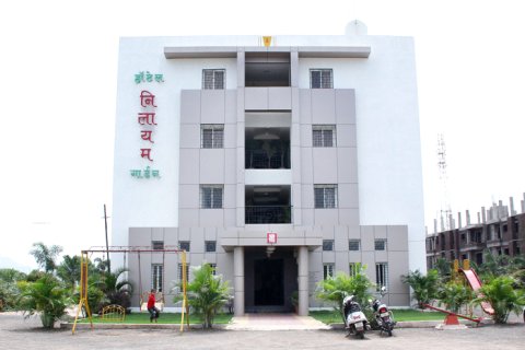 莱雅姆花园酒店(Hotel Neelayam Garden)