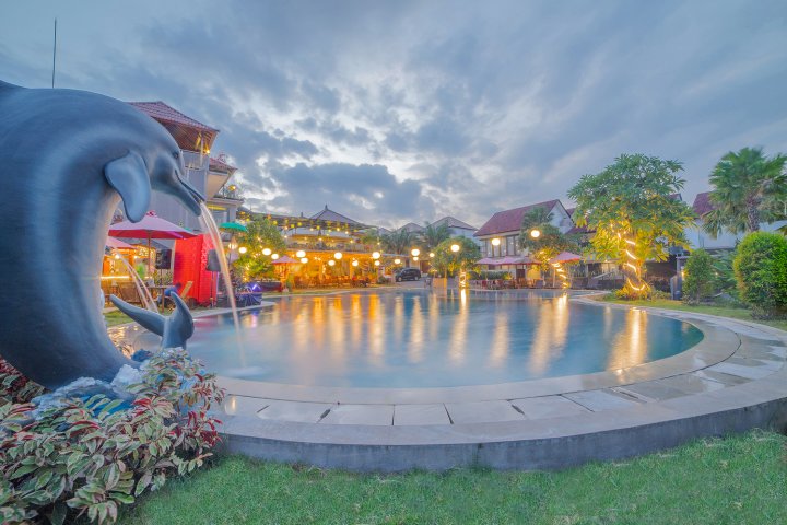 巴厘岛格兰克萨姆比别墅度假村(Grand Kesambi Resort and Villas)