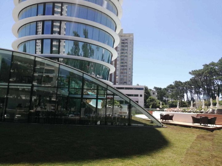 埃斯特角唐壮丽酒店(Don Majestic Hotel Punta del Este)