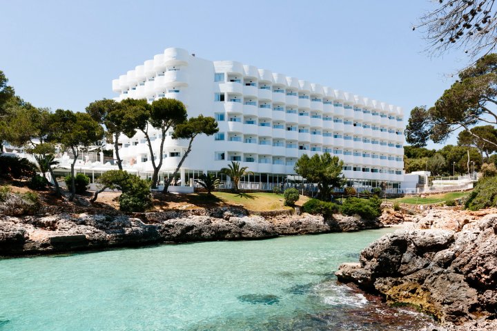 阿鲁亚索尔马略卡成人度假酒店(AluaSoul Mallorca Resort - Adults Only)