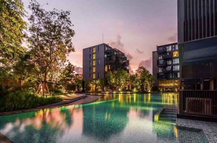 普吉芭东无边泳池豪华公寓(Infinite Sea-View Rooftop Pool,Patong,Phuket)