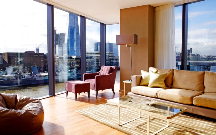 伦敦仕骅廷三码头酒店公寓(London Cheval Three Quays Hotel Apartment)