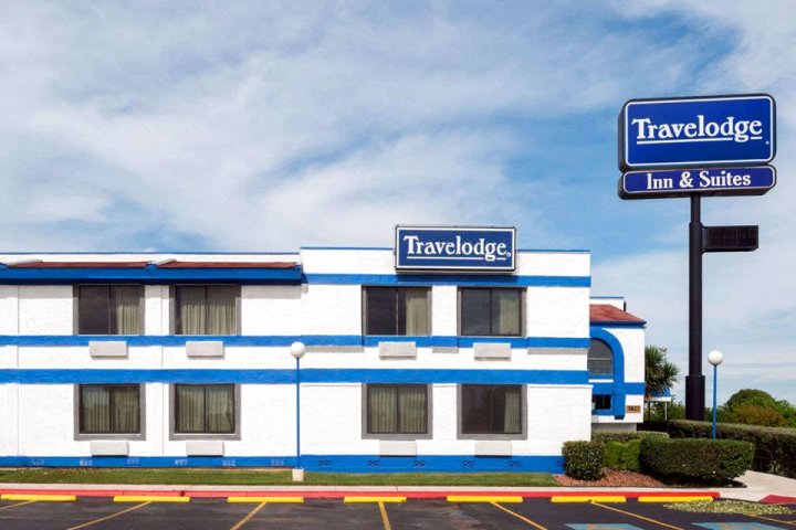 旅客之家套房旅馆(Travelodge Inn & Suites)