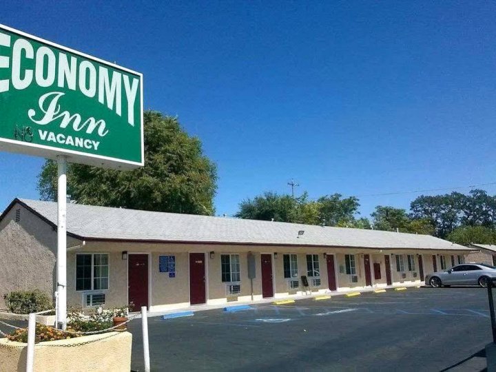 帕索罗布经济酒店(Economy Inn Paso Robles)