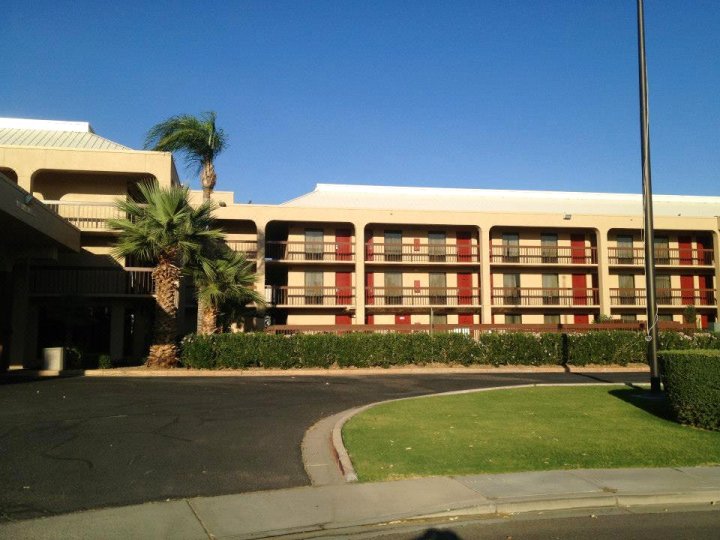 凤凰城西 AZ 戴斯酒店(Days Inn Phoenix West AZ)