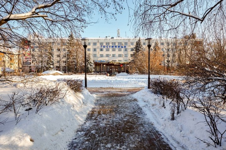 Zarechnaya Hotel