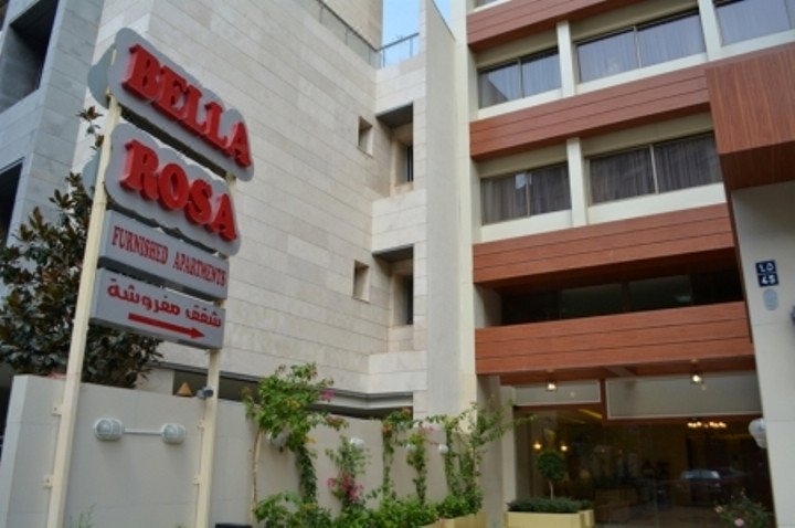 贝拉罗莎酒店(Bella Rosa Hotel)