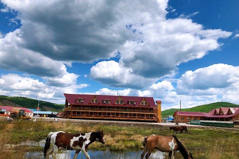 莫尔道嘎米阔鲁庄园