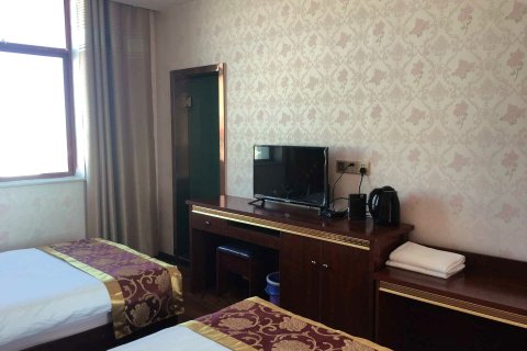 青海湖鸟岛海心山宾馆