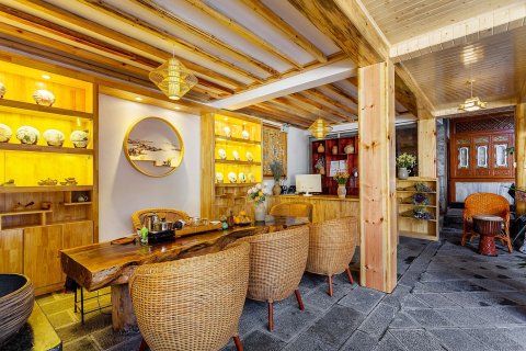 大理桃源临海月客栈