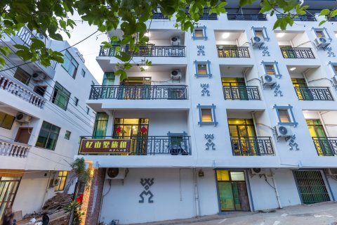 三亚忆乡人山墅客栈