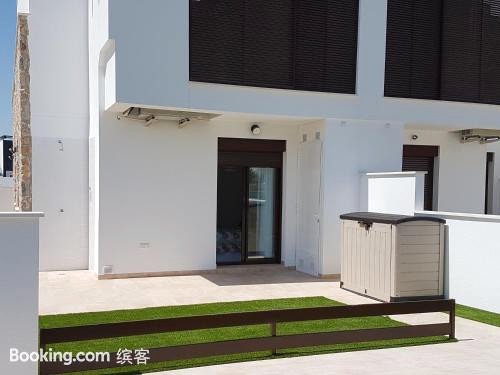 Luxury 3 Bedroom Apartment TH006