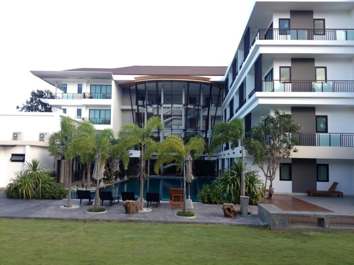普吉岛帕果设计酒店(The Pago Design Hotel Phuket)