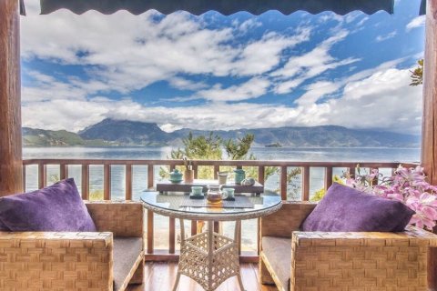 次第花开客栈(泸沽湖大落水店)